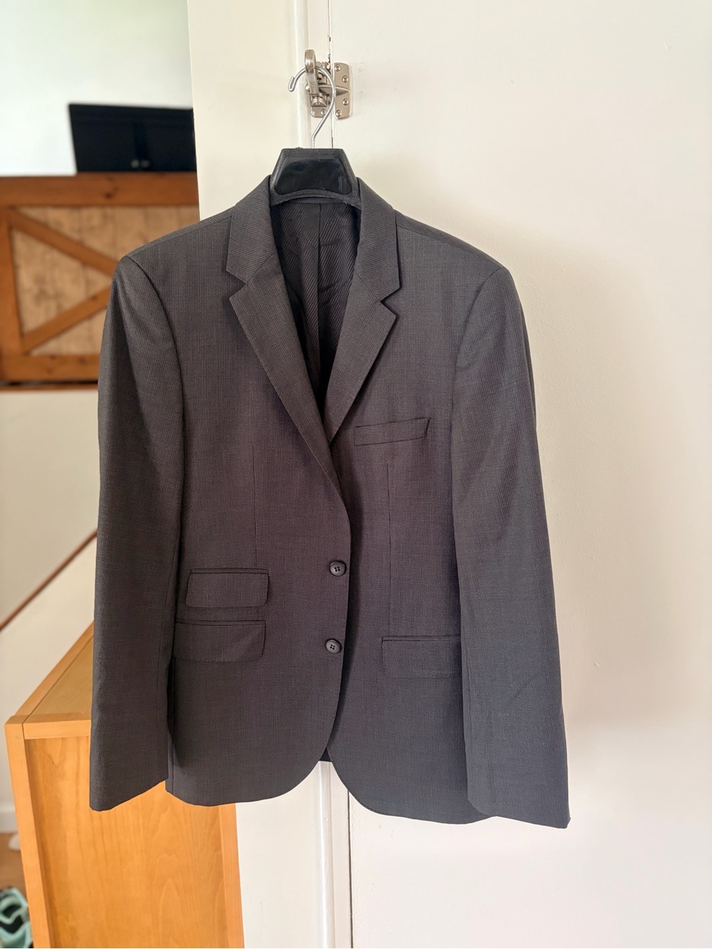 Hugo Boss Men's Charcoal Gray Two-Button Sport Coat